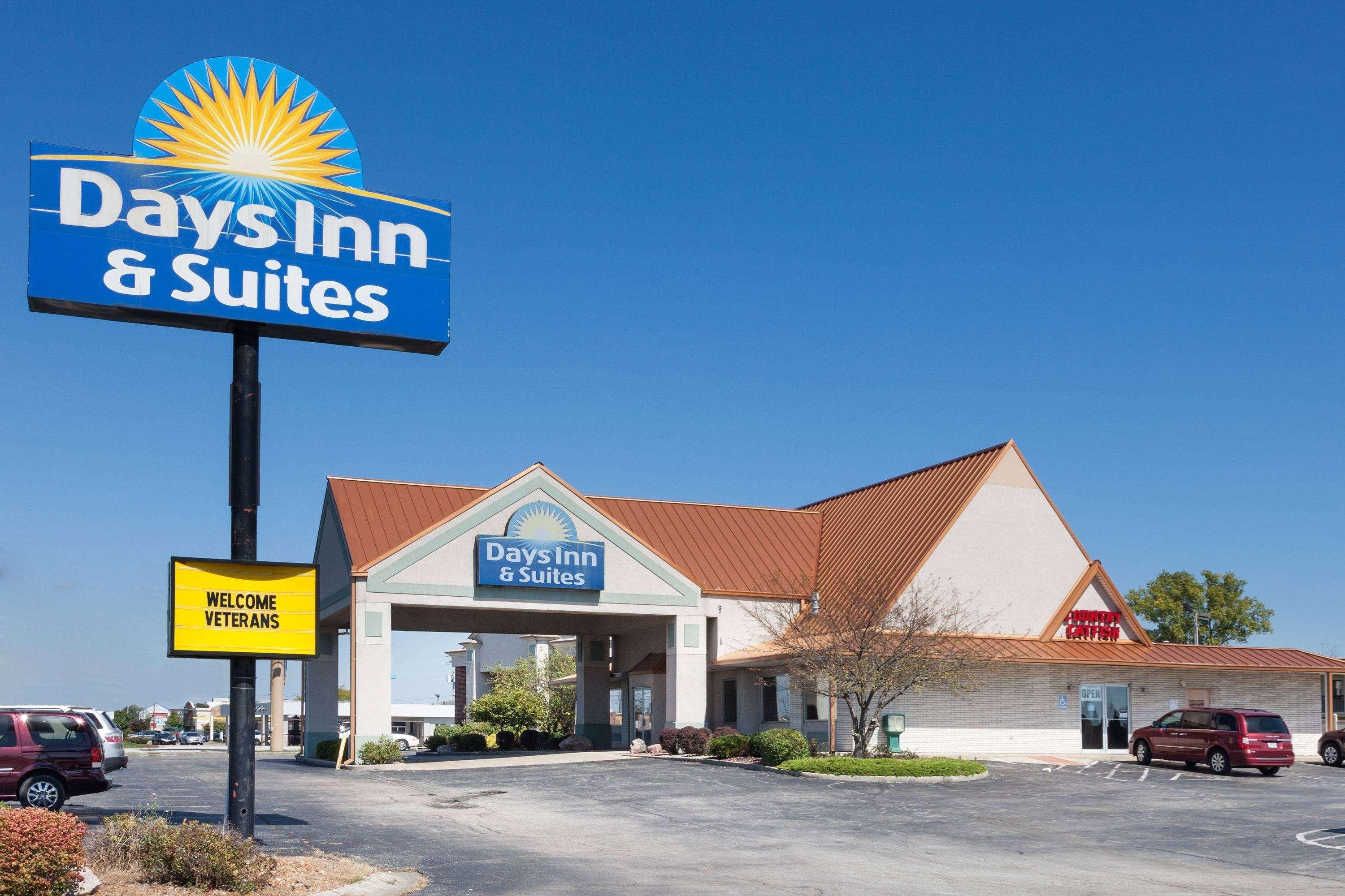 Motel Days & By Wyndham Kokomo