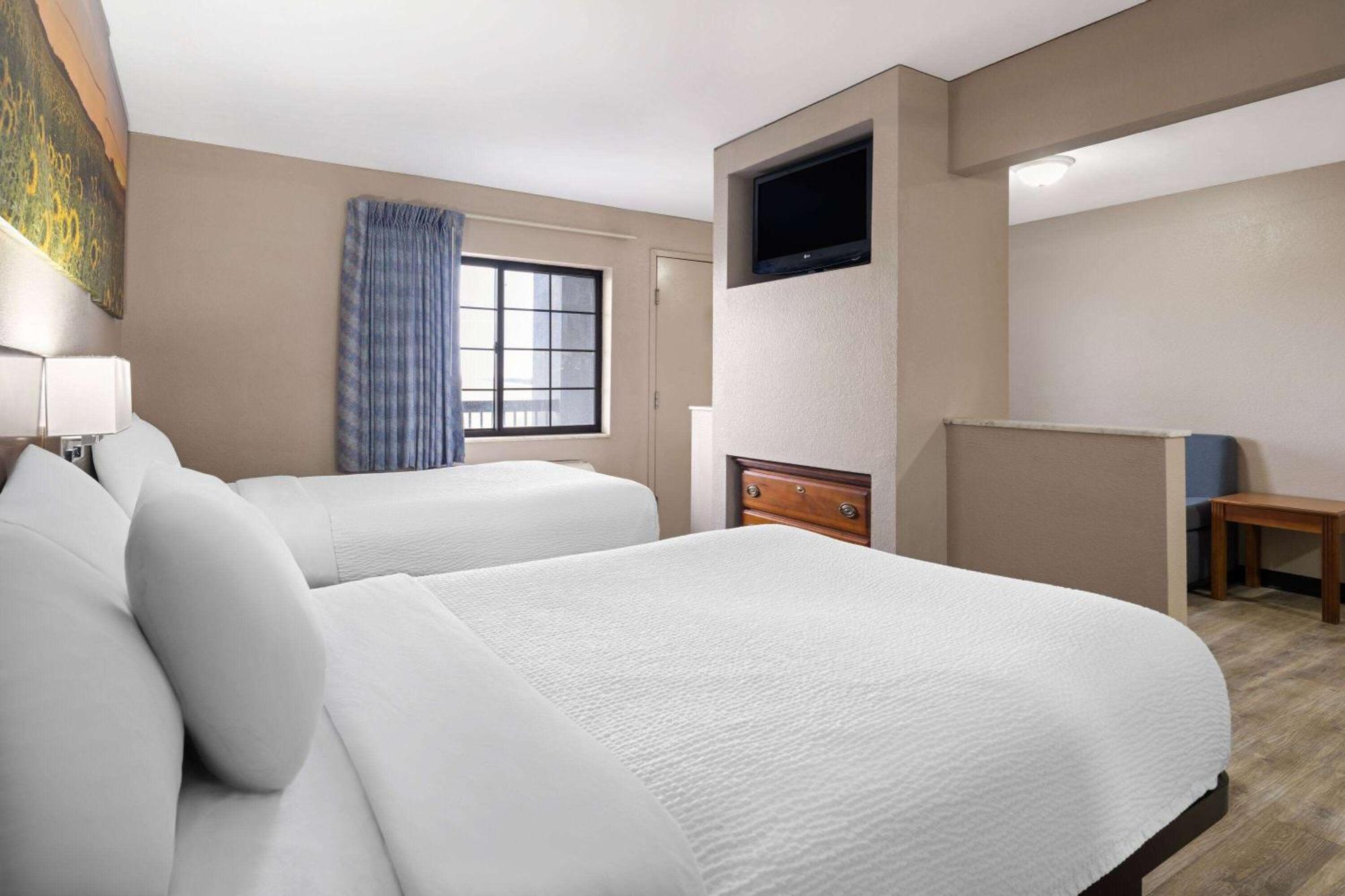 Motel Days & By Wyndham 2*