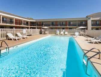 Days & By Wyndham Motel 2*